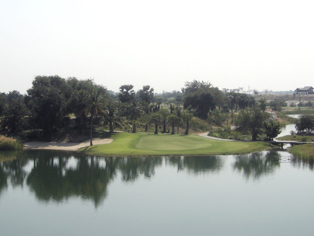 Blue Sapphire Golf & Resort (